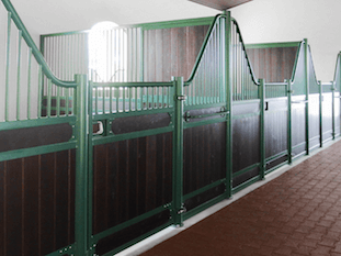 wellington-horse-stalls